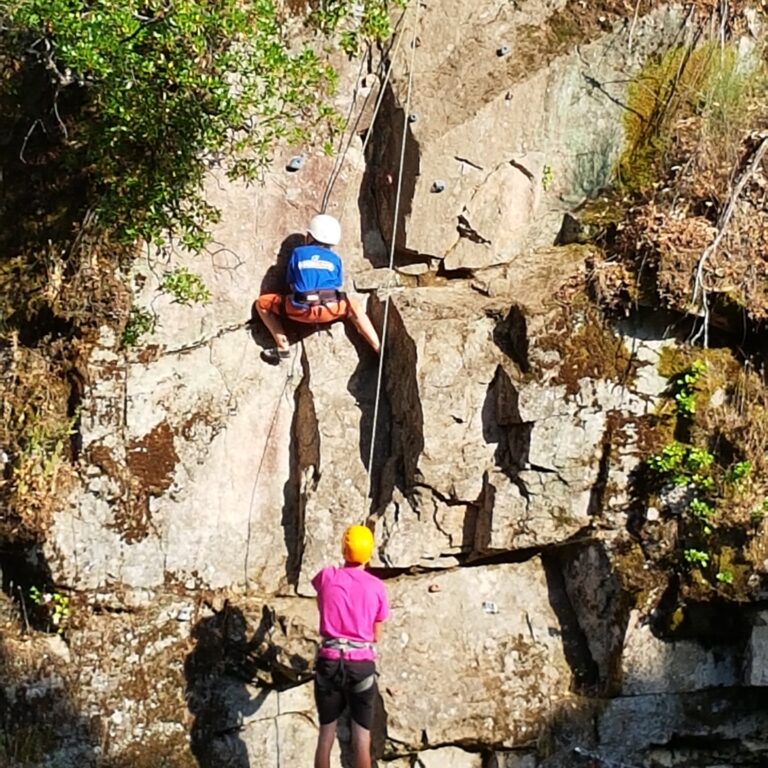Campamento Imagina Cosas Divertida Escalada