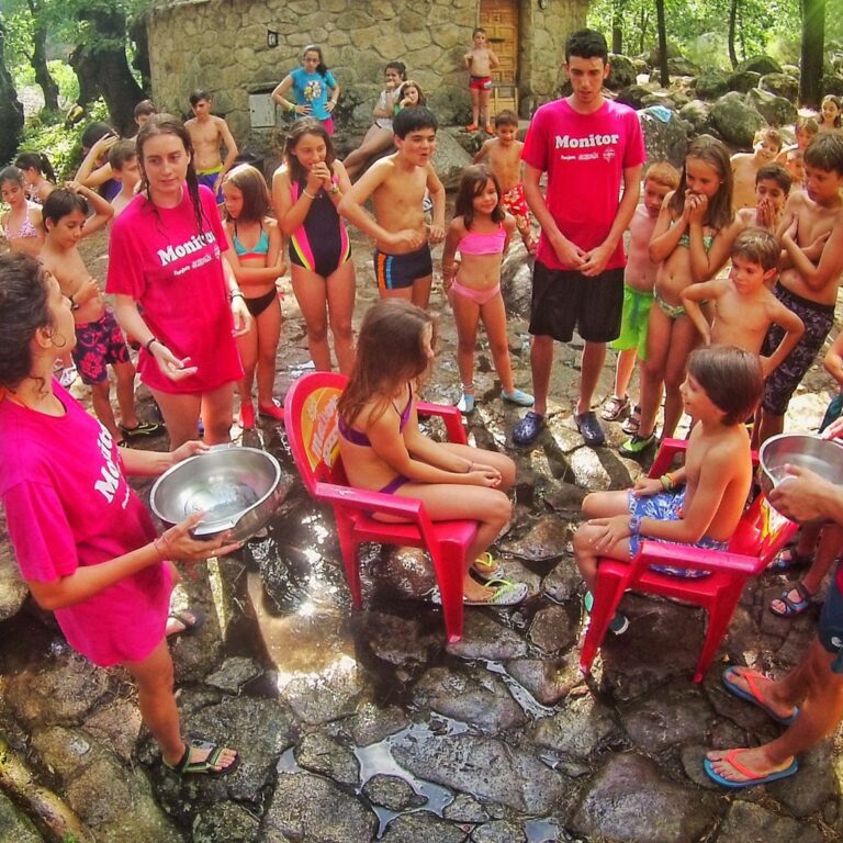 Campamento Imagina Cosas Divertida Juegos