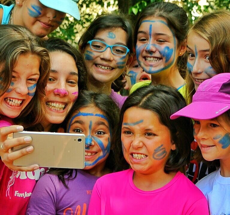 Campamento Imagina Cosas Divertidas Amistad